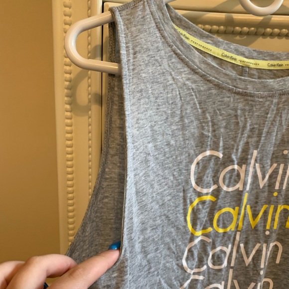 Calvin Klein performance tank top - Picture 2 of 5